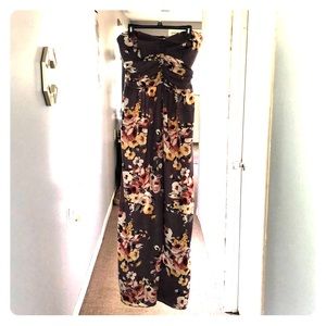 Strapless flowy jumpsuit